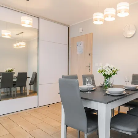 Apartman Flatbook Rodzinne - Park Z Parkingiem I Placem Zabaw